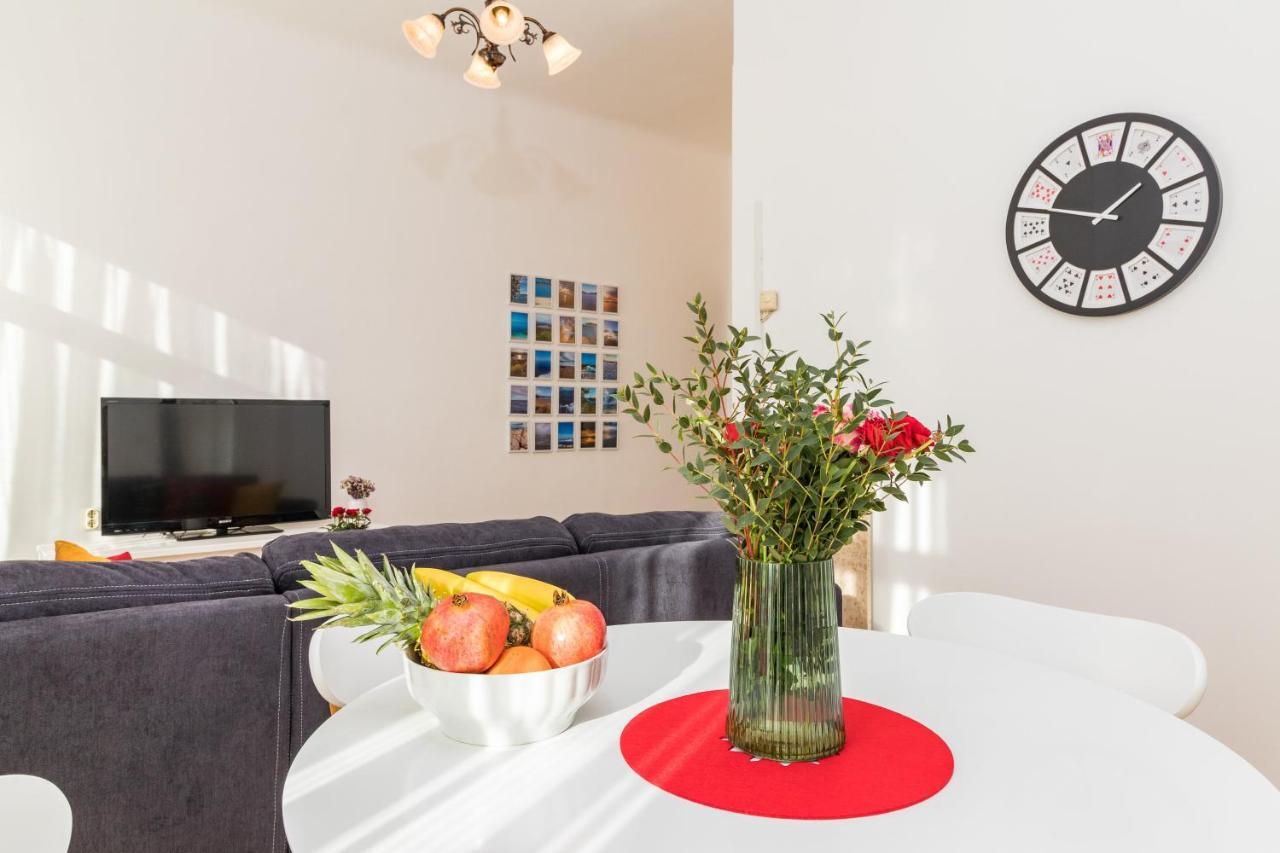 Apartman Lussi Pula Exterior foto