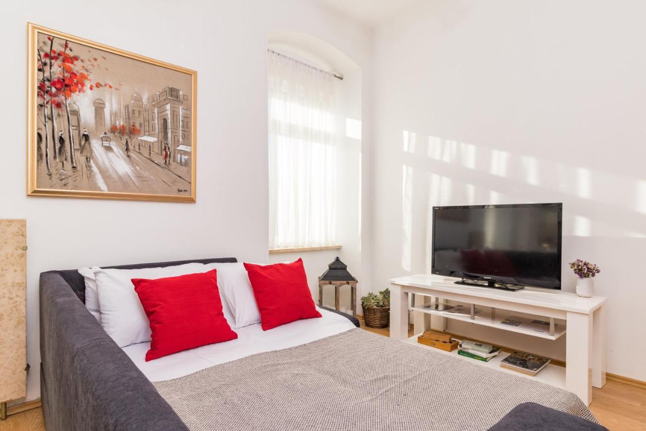 Apartman Lussi Pula Exterior foto
