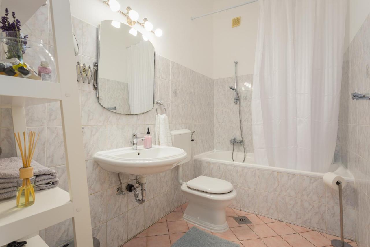 Apartman Lussi Pula Exterior foto